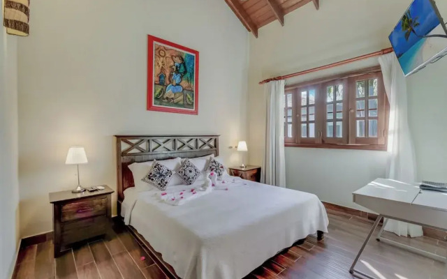 Beautiful Villa with Pool Gym and Maid