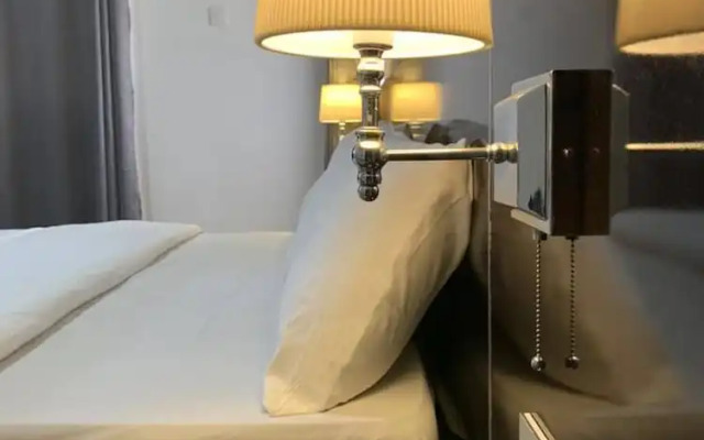 3 Bed Apartment at a Central Location