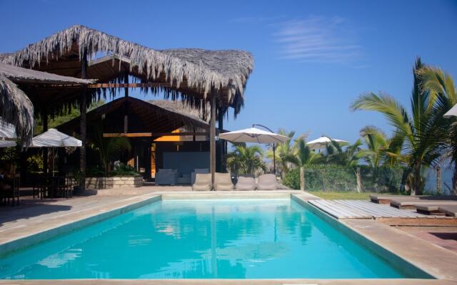 Hoja de Palma Bungalows