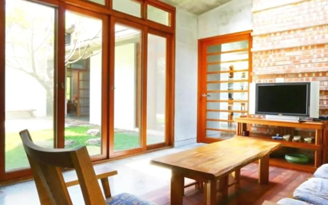 Chang House