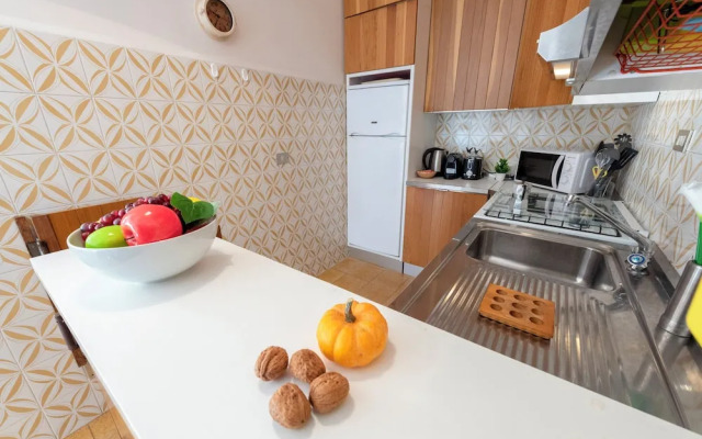 Peaceful Apartment In Deiva Marina