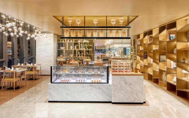 Renaissance Shenzhen Bay Hotel