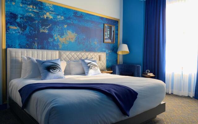 Angad Arts Hotel St. Louis, Tapestry Collection by Hilton