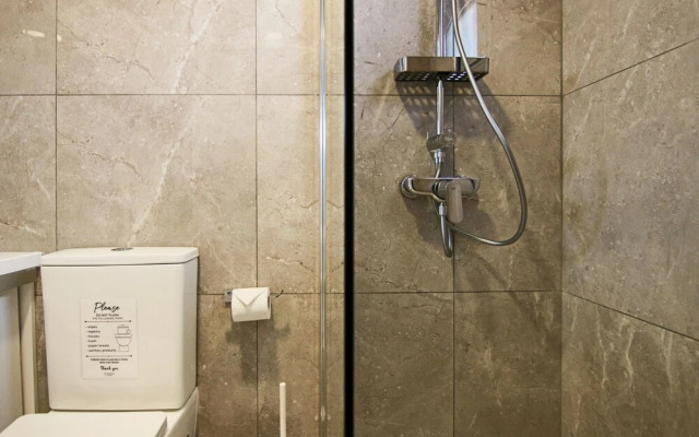 Phaedrus Living Seaside Luxury Flat Athina 108