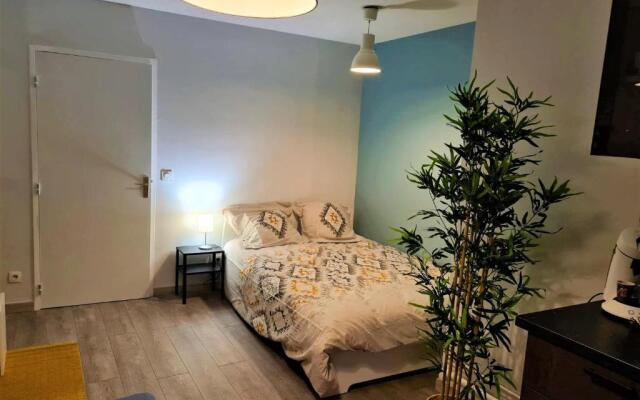 Grand Studio Lyon Villeurbanne Proche Metro - Wifi
