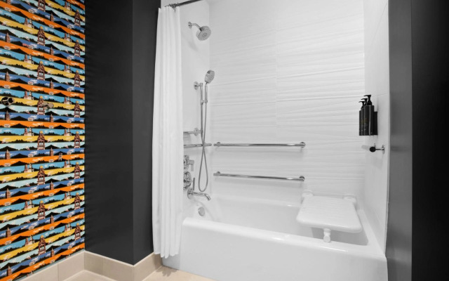 Aloft Kansas City Country Club Plaza