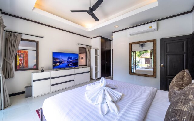 3 BR Pool Villa in Great Location BUB