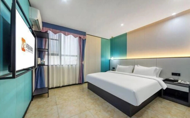 V8 Theme Hotel Fucheng – Guest Rooms – Haikou