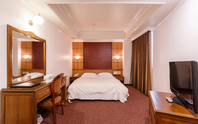 Champion Hotel (Quarantine Hotel)