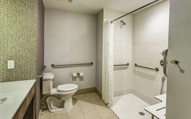 Hilton Garden Inn Topeka