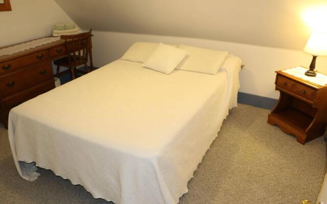 Anchorage House and Cottages