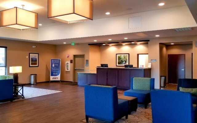 Comfort Suites Burlington near I-5