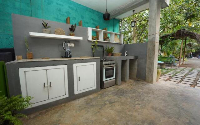 Ananas House