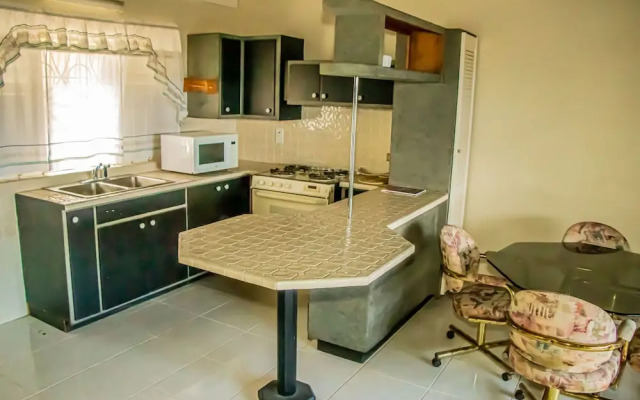 The Whytehouse Villa
