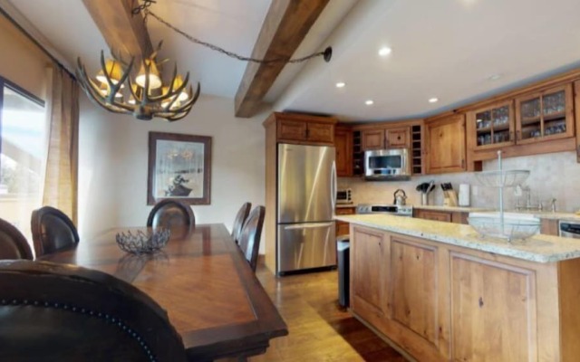 Vail - Lionshead Condominiums 2 Bedroom Condo