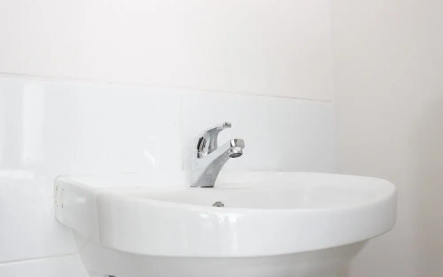 Simply Minimalist 2BR Gateway Pasteur Apartment