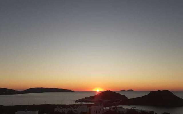 Manu Mykonos  Beach Villas & Bungalows