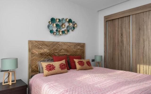 3BR Luxury Frontline Golf Elegant Corner apartment