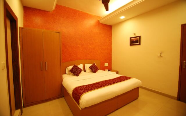 OYO 7859 Hotel Gurukripa