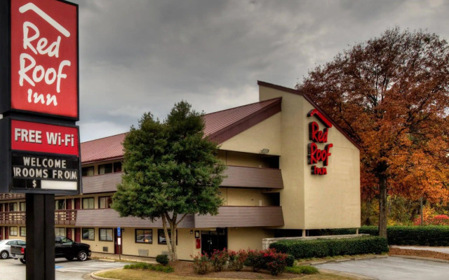 Clarion Pointe Kennesaw Town Center