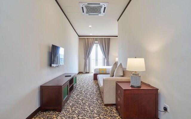 The Platinum Hotel & Suites