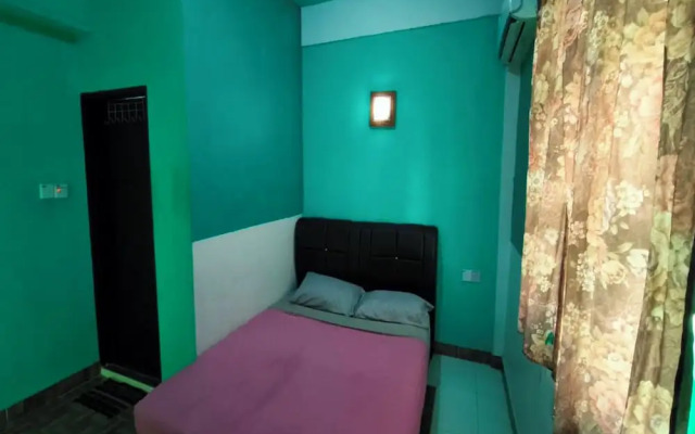 OYO 91012 Cenang Motel