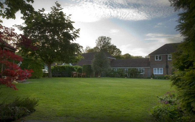 Little Silver Country Hotel