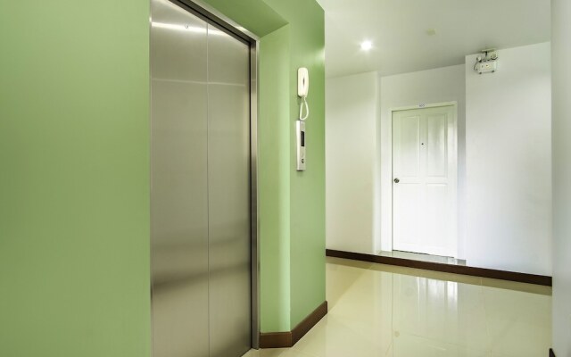 OYO 601 C W Mansion Phuket