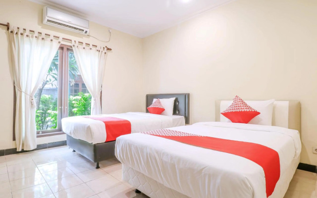 Super OYO 1654 Maha Bharata Kuta Inn