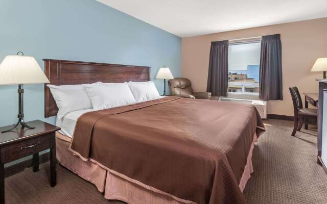 Super 8 by Wyndham Edmonton South
