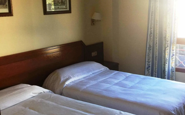 Hotel Humanes