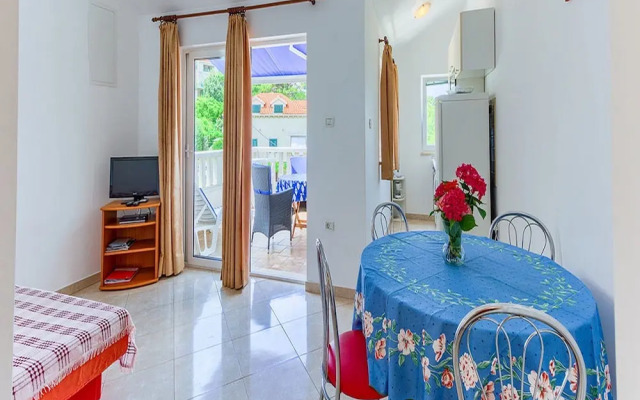 Apartments Ivo
