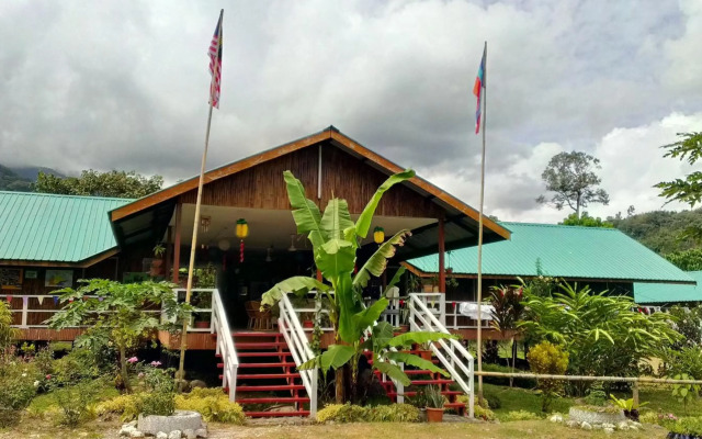 Kinabalu Poring Vacation Lodge - Hostel