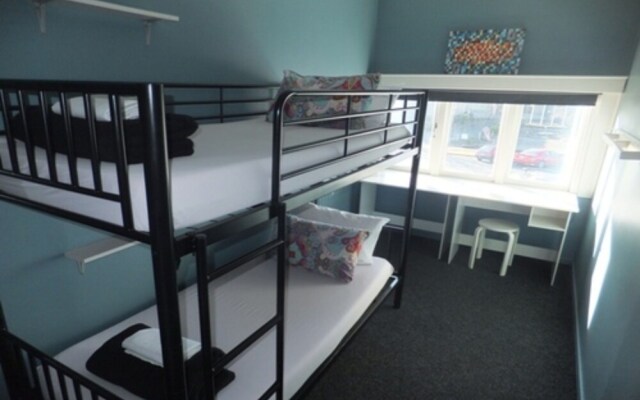 Crash Palace Backpackers
