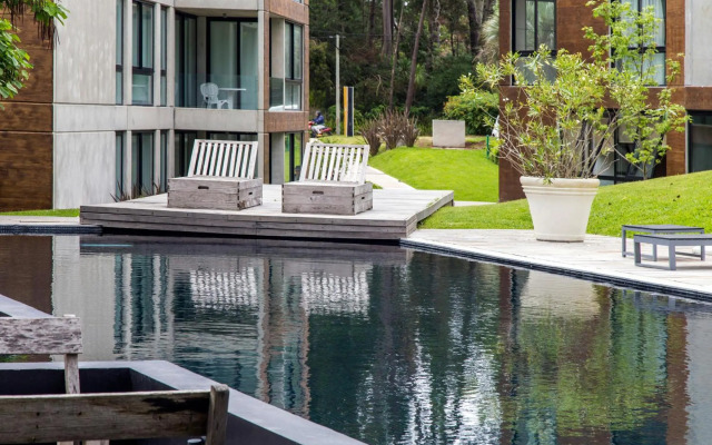 Oceana Suites Be House