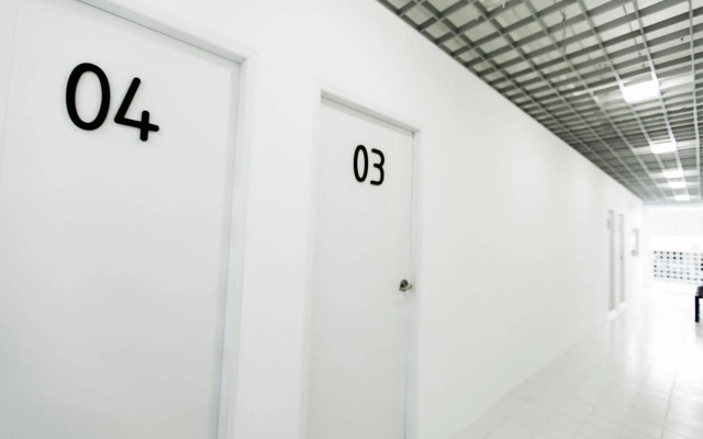 Quadromania Service Apartment