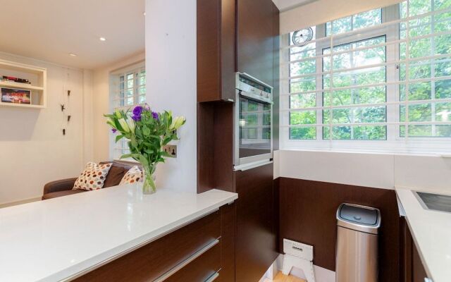 HighSt Kensington Studio - BaseToGo