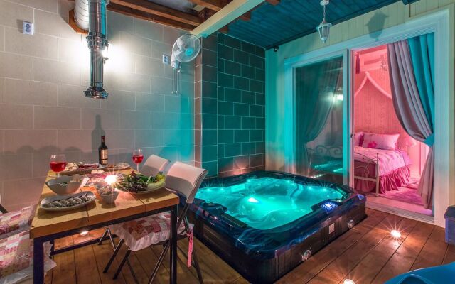 Glam House