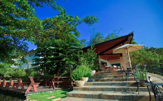 View on View B & B