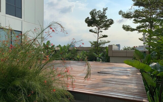 Spacious And Nice 2Br At Permata Hijau Suites Apartment