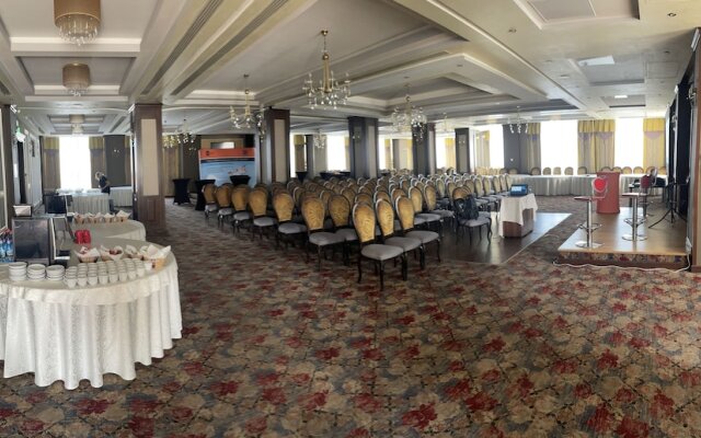 Hotel Select