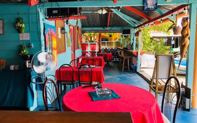 Ana's Coffee House