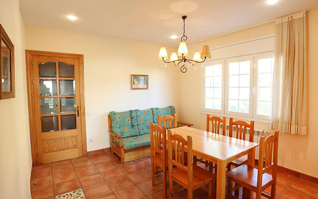 Casa Caleta - Three Bedroom