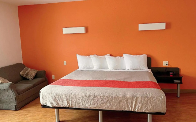 Motel 6 Regina, SK