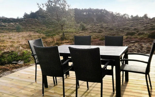 Scenic Holiday Home in Rømø with Hot Tub & Sauna