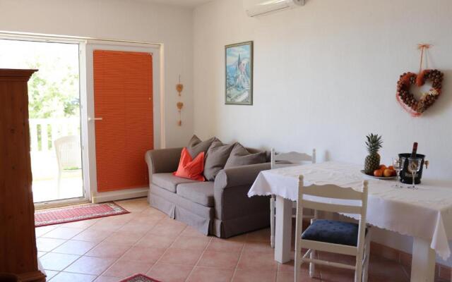Apartments with a parking space Makarska - 19009