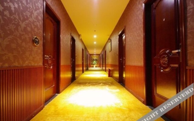Yueliang Bandao Business Hotel