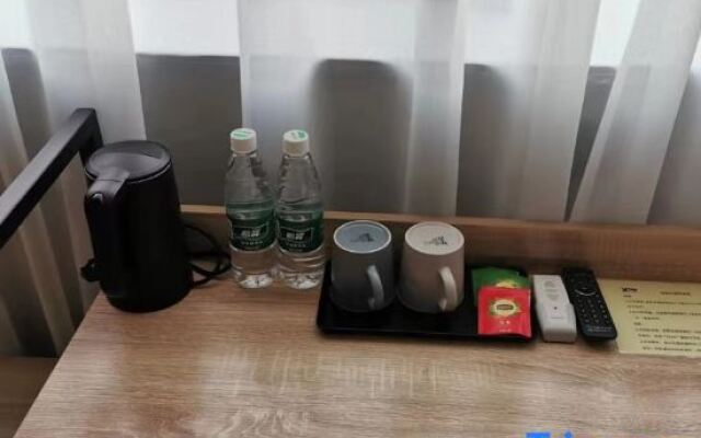 X Hotel