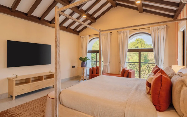ELIVAAS Villa Paraiso 4 BHK with Pool