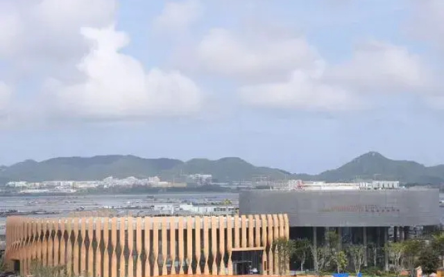Lingshui New Village Nanwan Star Hotel